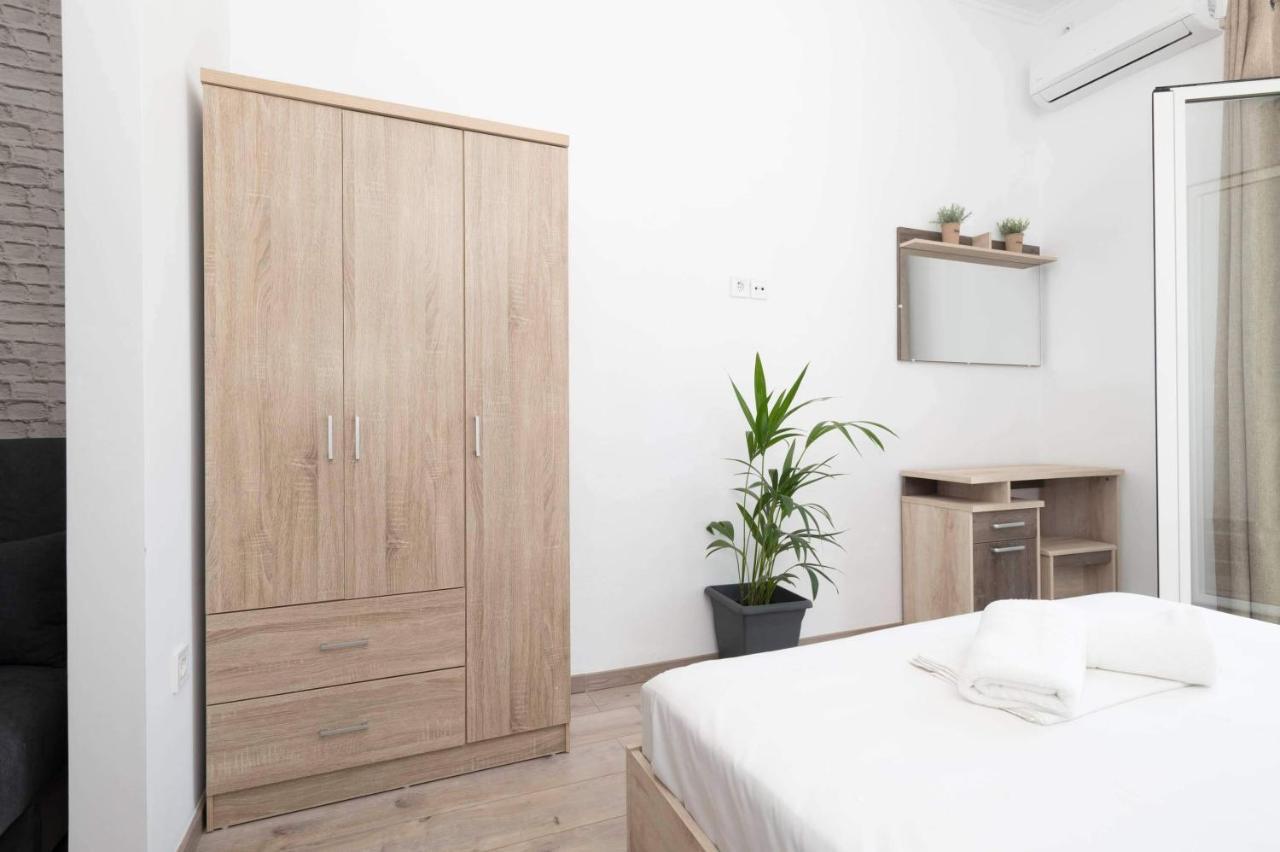 Apartmán Giorgos' House Gialova Exteriér fotografie