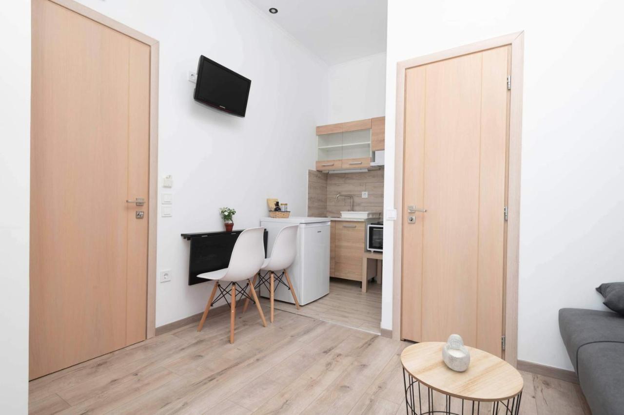 Apartmán Giorgos' House Gialova Exteriér fotografie
